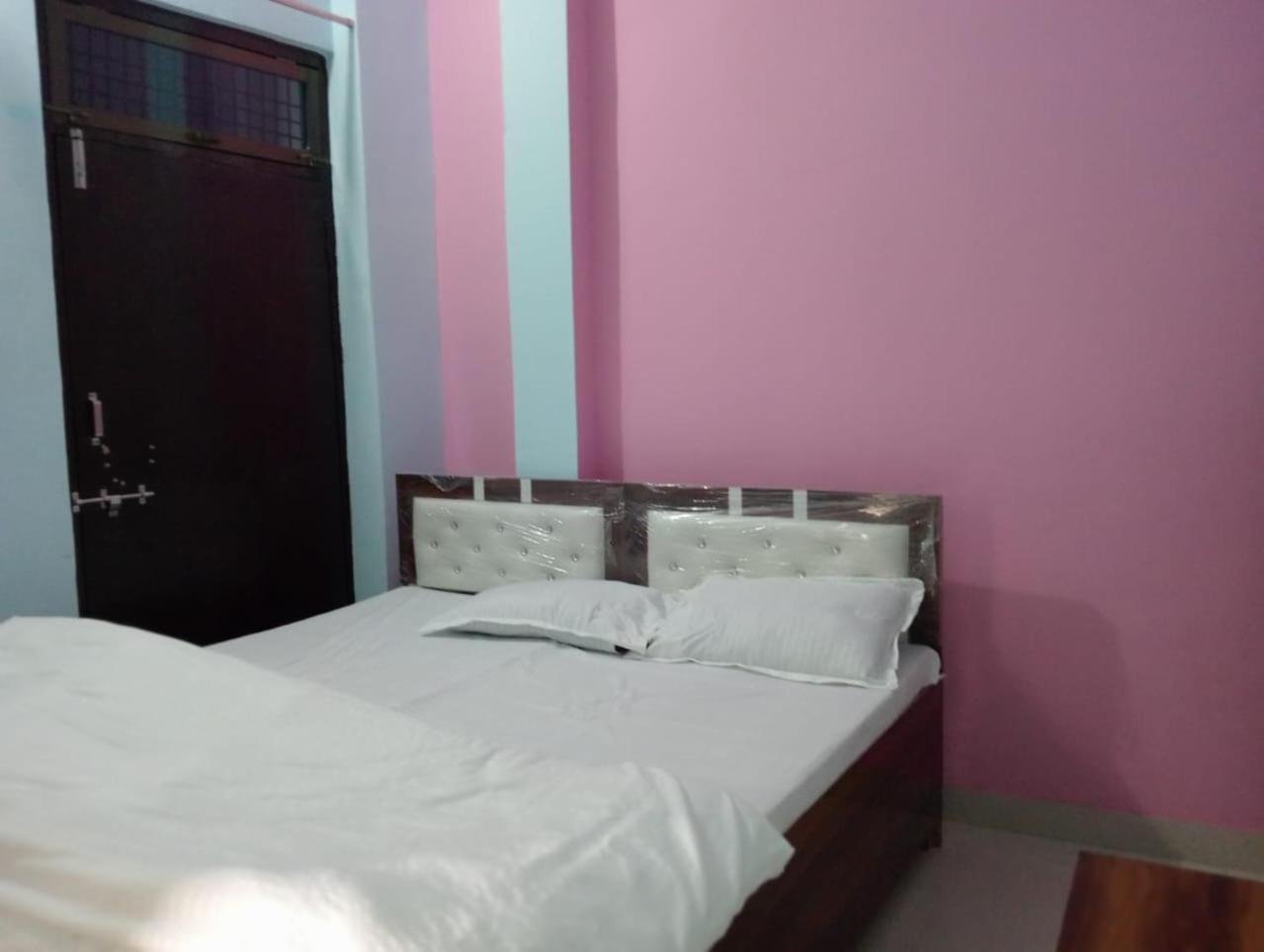 Harsh Home Stay Ayodhya Экстерьер фото